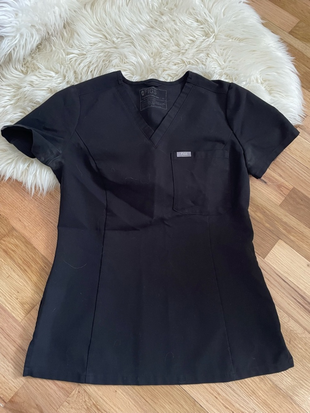 Figs Black Scrub Top